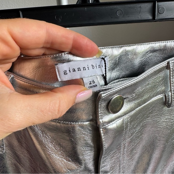 NWT Gianni Bini Tatania Metallic Silver Pants Sz 26 - Picture 4 of 13